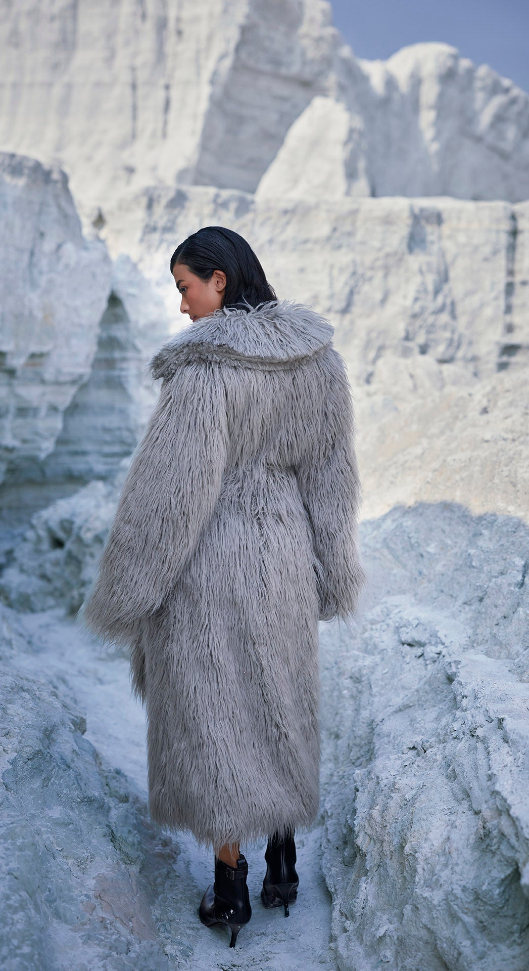 MISTY SHAGGY FAUX FUR LONG COAT