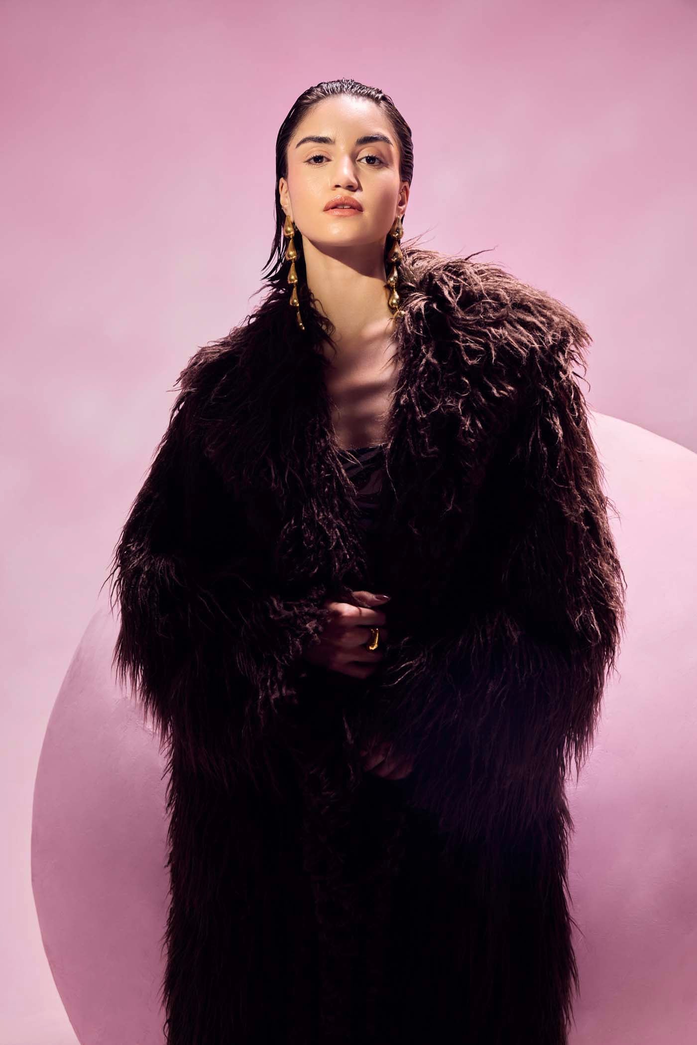 Nest Faux Fur Long Jacket – July Issue